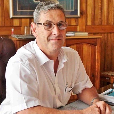 Uit die kantoor van die munisipale bestuurder