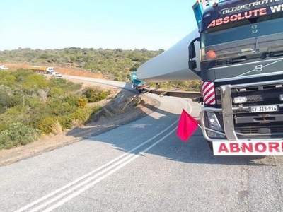 Olifantskop Pass closed
