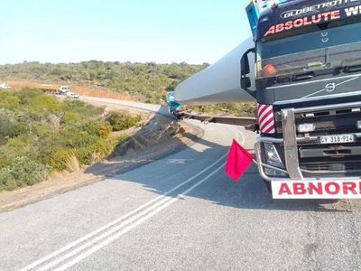 Olifantskop Pass closed