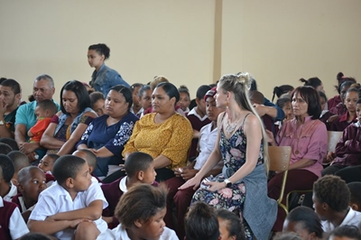 Hartroerende troosdiens vir leerders gehou