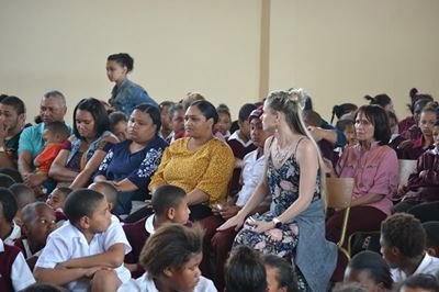 Hartroerende troosdiens vir leerders gehou