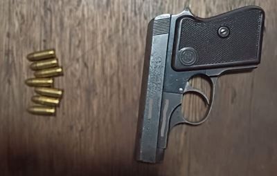 Ethiopian man arrested for drugs and a firearm 