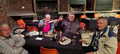 Oudskoliere hou suksesvolle knipmesbraai