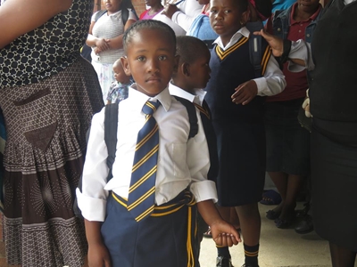 Thembalethu Primary: Grade 1s welcomed