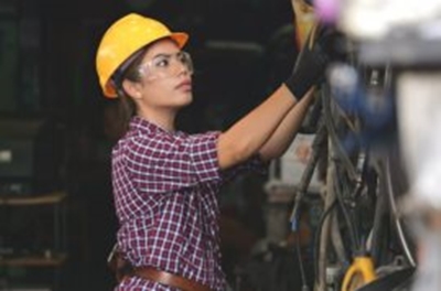 Western Cape unveils contractor’s framework targeting women and youth
