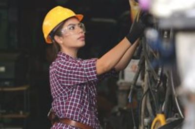 Western Cape unveils contractor’s framework targeting women and youth