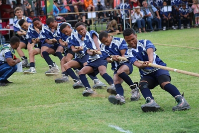 Eden-troutrekbyeenkoms by Oudtshoorn Vaardigheidskool
