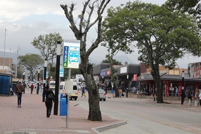 Man beroof in middedorp