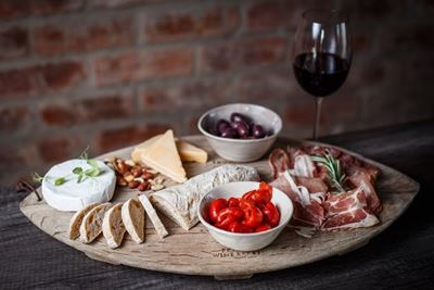 81 wines waiting to gratify your senses at the Wine & Whatever Experience
