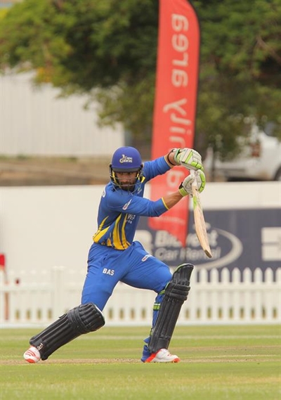 Cobras take on Warriors
