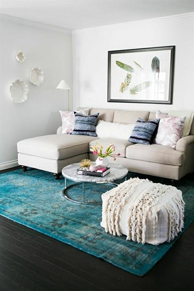 Decorating small living rooms