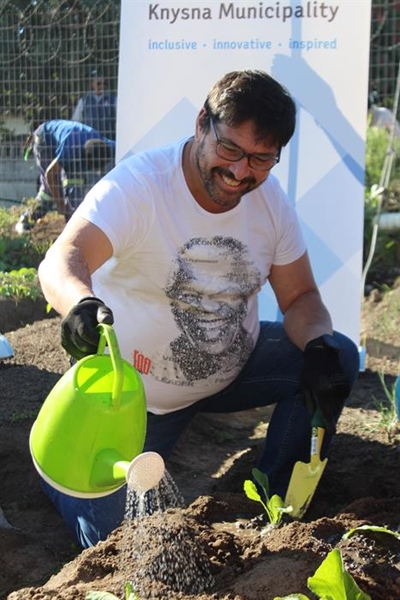 Municipality digs in for Mandela Day