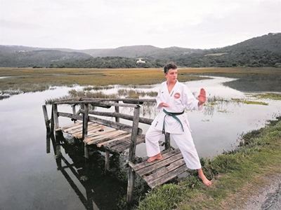 Japan karate world champs in young Enzo's sights