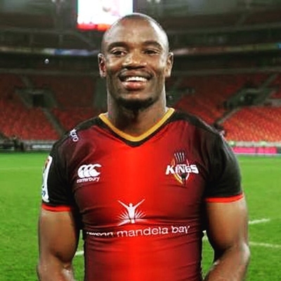 Nkosi forces way into Sharks team