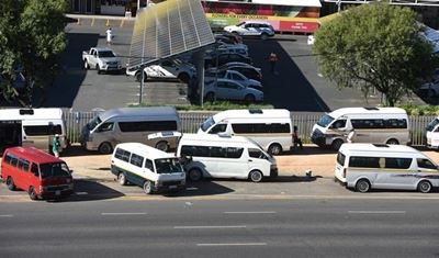 Taxi drivers rescue woman during attempted mugging