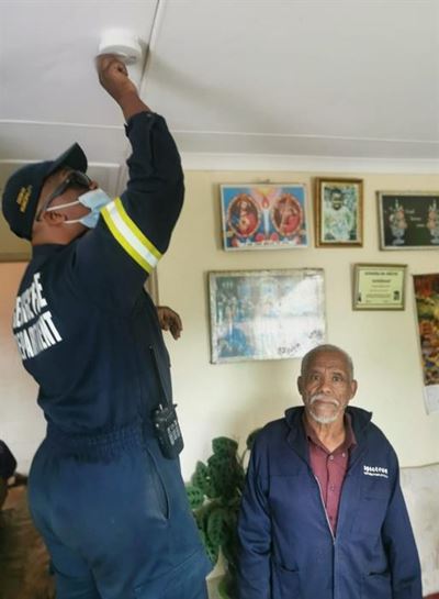 Smoke detectors and fire blankets for Touwsranten