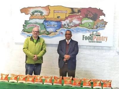Minister of Agriculture visits GR Food Pantry