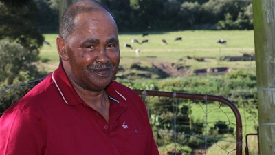 Nederige plaas-werker vir 50 jaar diens vereer