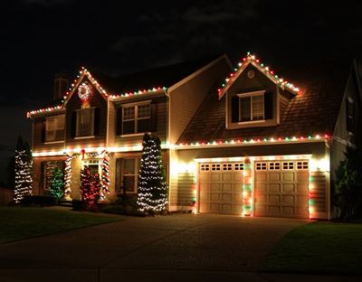 Calling all Christmas crazies and their lights