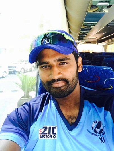 Cricketers flounder in New Delhi's smog