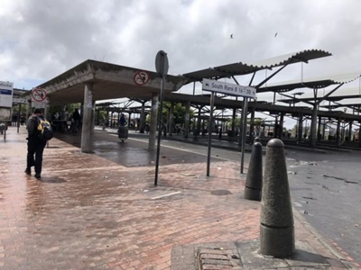 Chaos at Bellville taxi rank after violence leads to closure