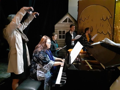 Society of Arts going Back to Broadway