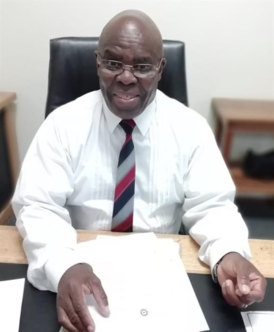 Two retire from SAPS