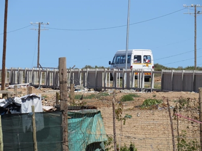 Dalk hoop vir vernielde betonheining op N12