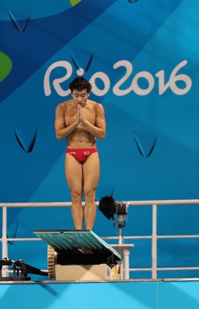 Different class: China go seven for seven at world diving