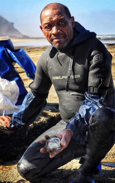 Get ready to shuck, sizzle, and savour at the Knysna Oyster Festival!