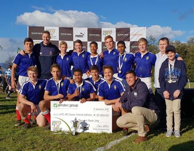 Oakdale o.15's wen 7's-toernooi