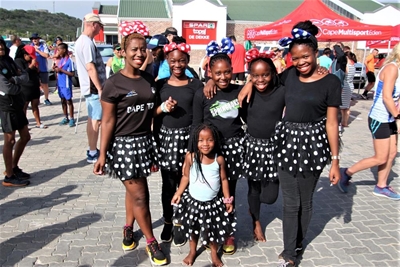 399 athletes complete challenging De Dekke race