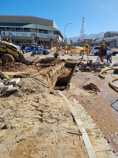 Water running at Cradock street, not drinkable