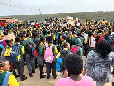 Indwe parents, learners protest 