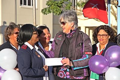 Trekker ry vir Kansa