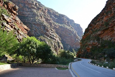 Meiringspoort oop vir verkeer