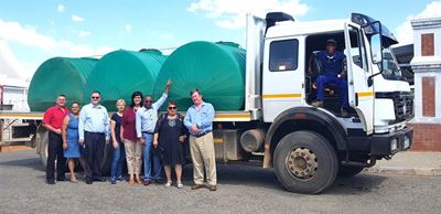 Waterhouers en ministersbesoeke vir Zoar