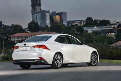 Lexus pushes greener gear with new IS hybrid