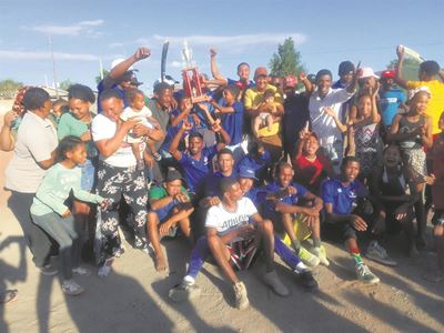 Tornadoes klou vas aan eerste plek op punteleer