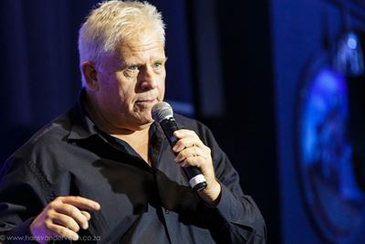 Boek wil jou help ligloop deur die lewe