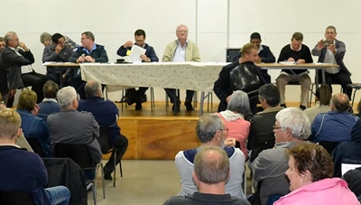 Dana Bay residents take firm stand