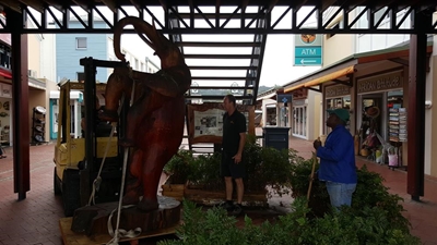 Statue replaced at Waterfront