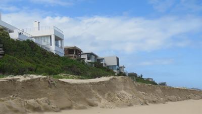 Sandbags to prop up Wilderness homes
