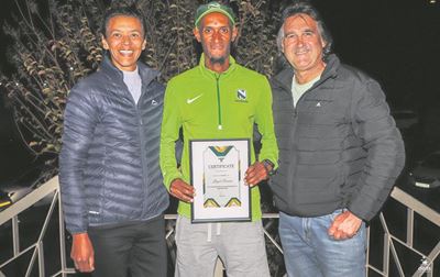 Lloyd vereer vir prestasie in Two Oceans