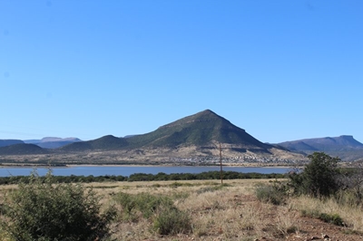 Nqweba Dam level and rainfall
