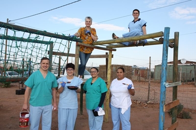 Mediclinic Klein Karoo se bestuurspan maak 'n verskil op Madibadag