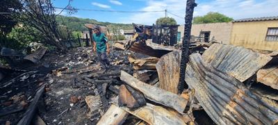 Fire guts Smutsville homes