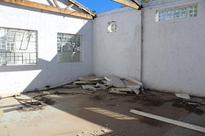 Gebou kopseer vir naby geleë besighede