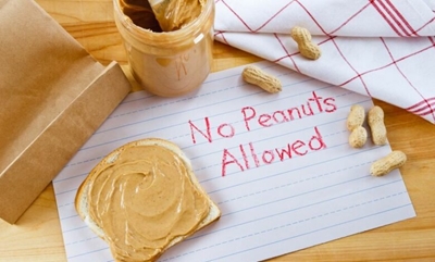Peanut allergy symptoms and treatment