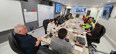 MOSSEL BAY FIRE UPDATE: Residents safely evacuated, two firefighters injured